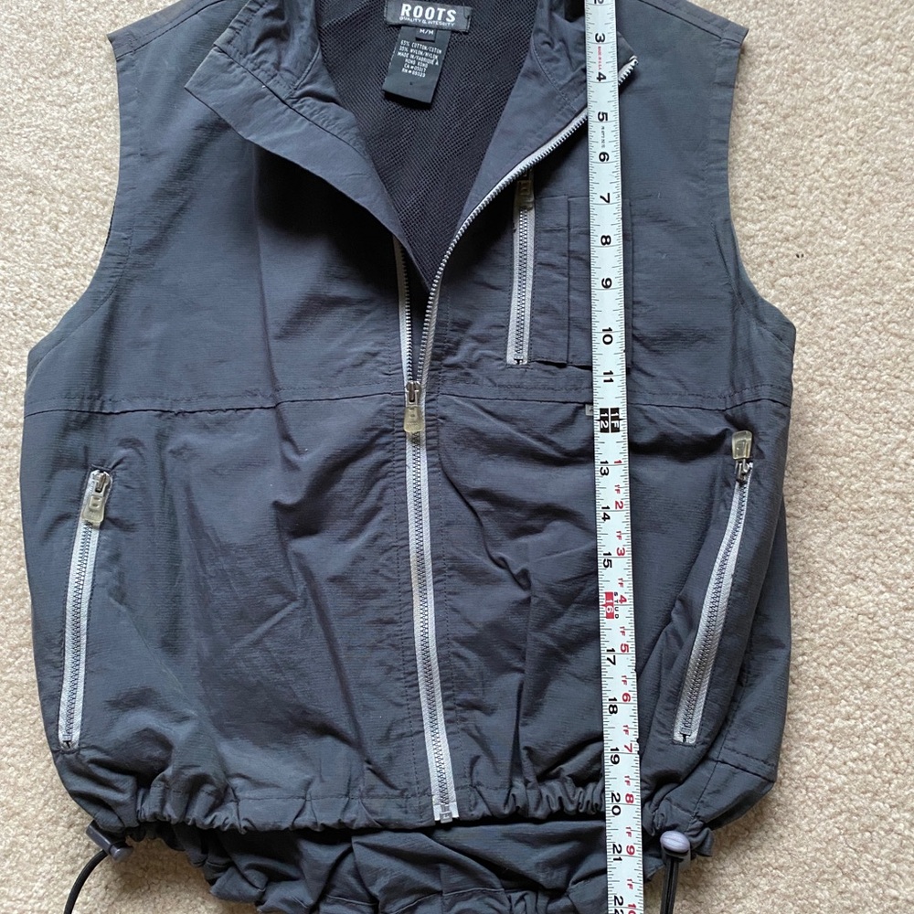 Grey Roots vest. - Picture 9 of 9
